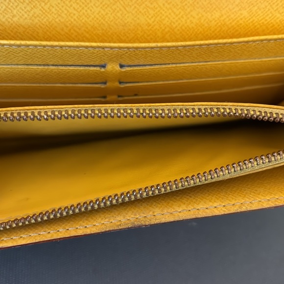 LV Multicolor wallet - Picture 10 of 11